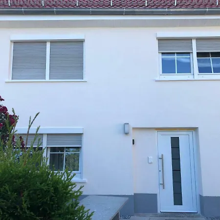 Guest Appartements Mit 2 Getrennten Schlafzimmern Fuer 4 Personen 24H Check In Aalen Exterior photo